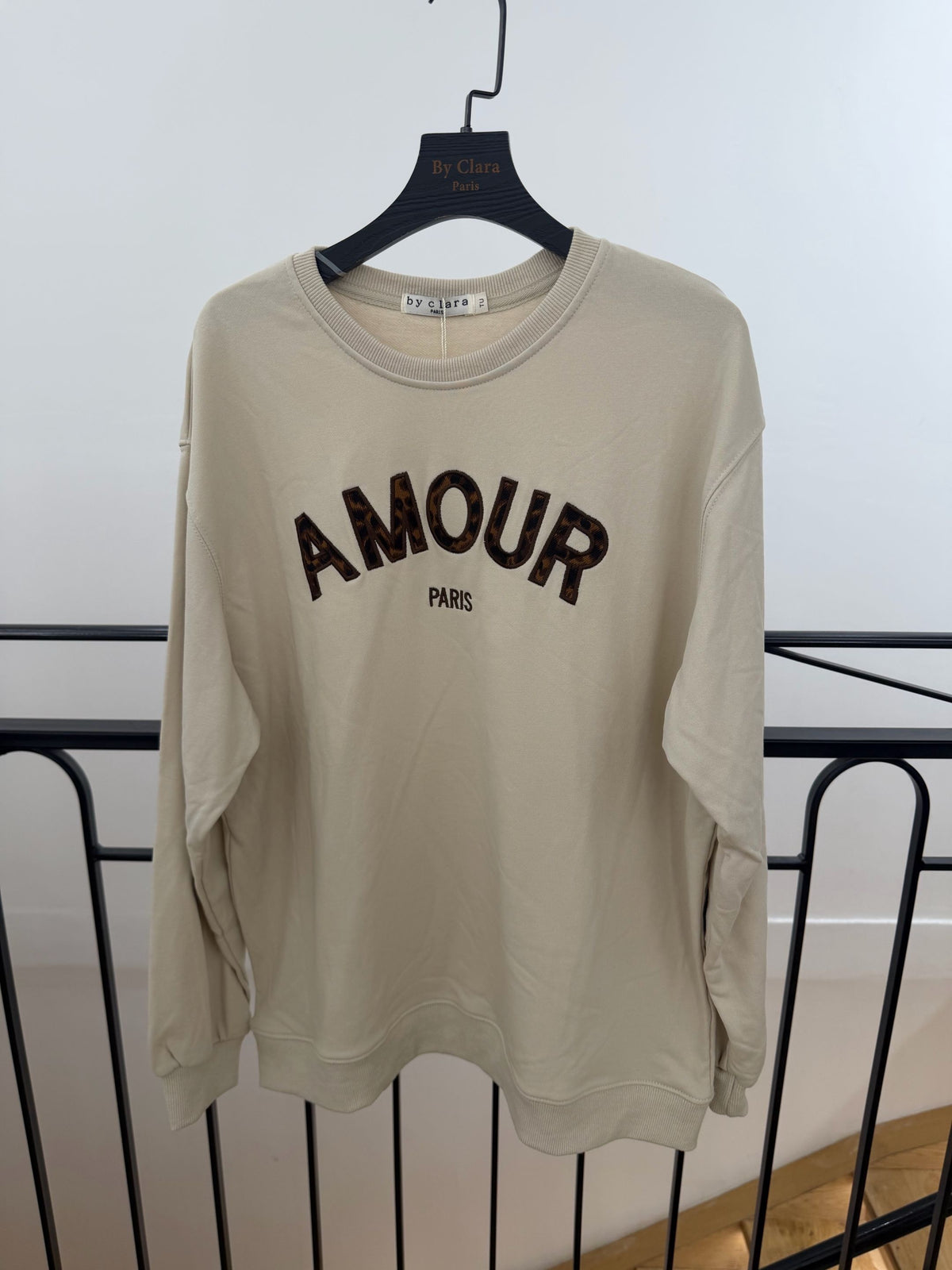 Pull Amour Paris