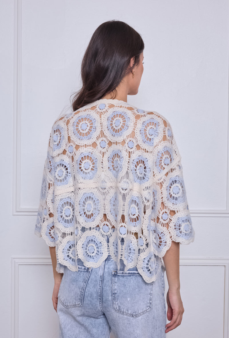 Haut en crochet ajouré