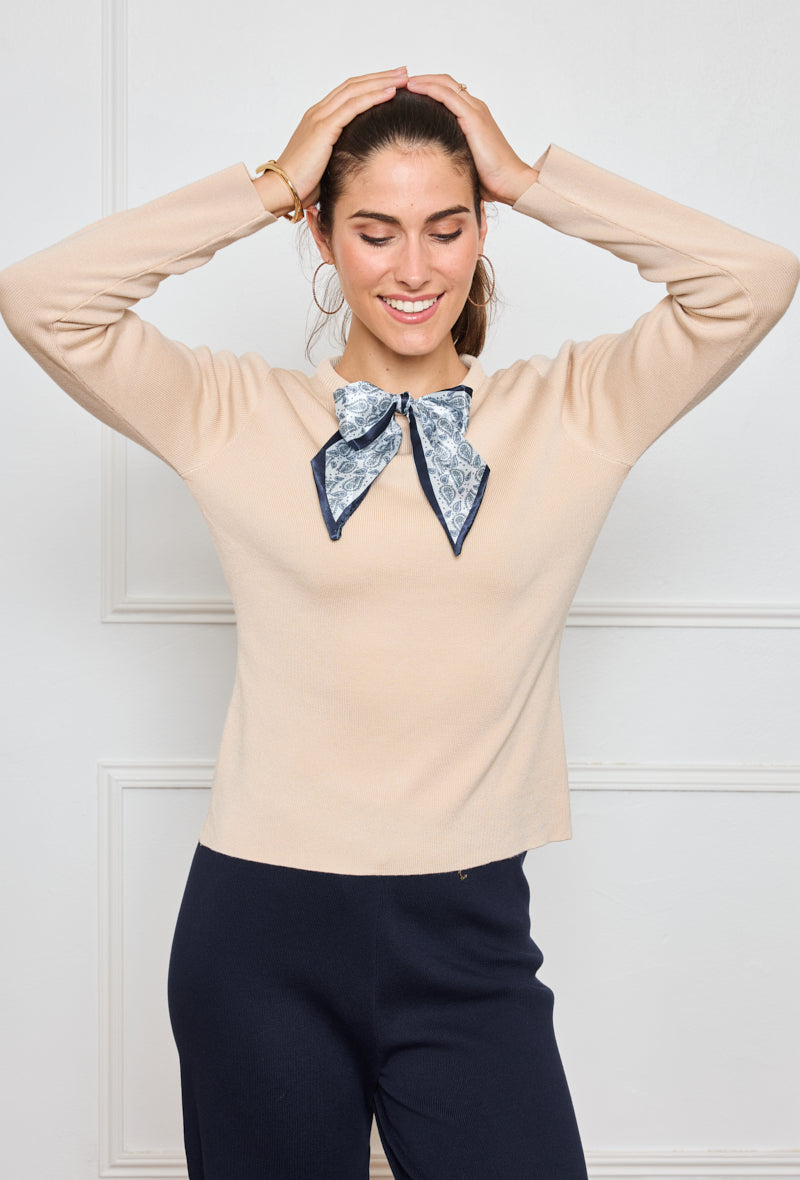 Pull maille nœud satiné