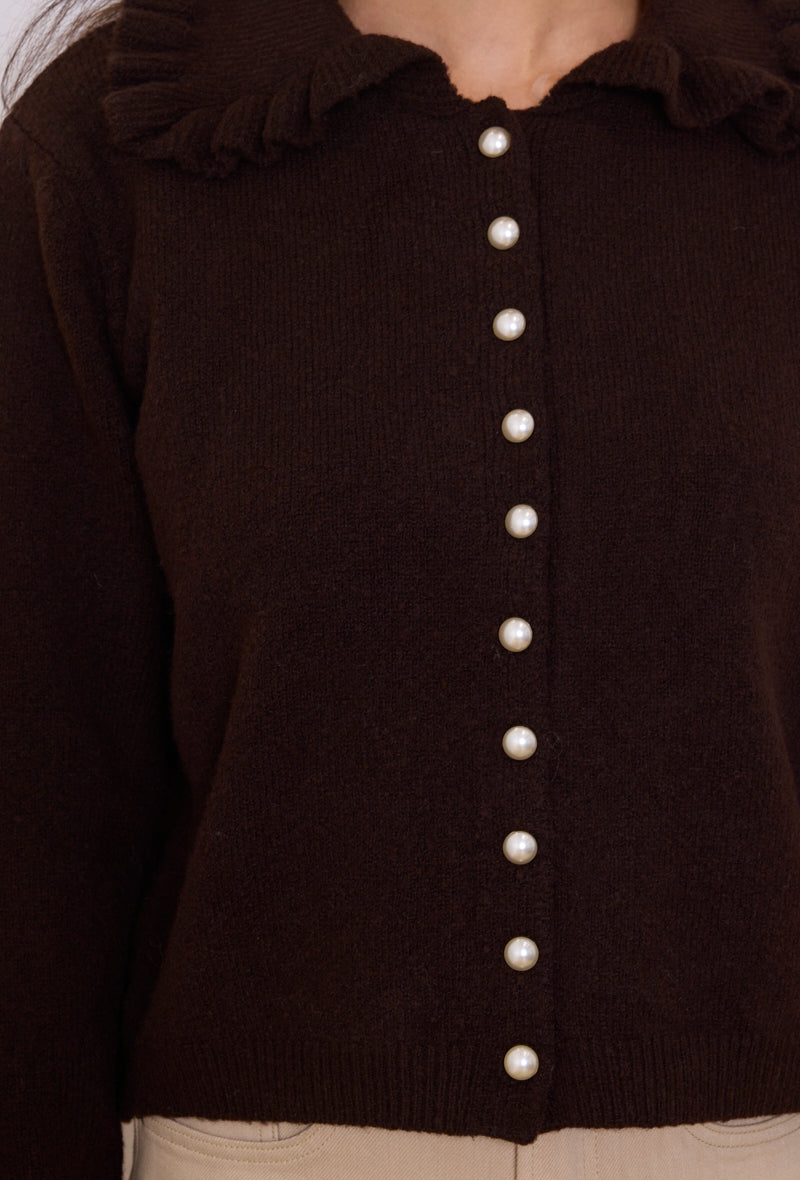 Gilet en maille à col volanté