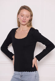 Pull maille col carré dentelle