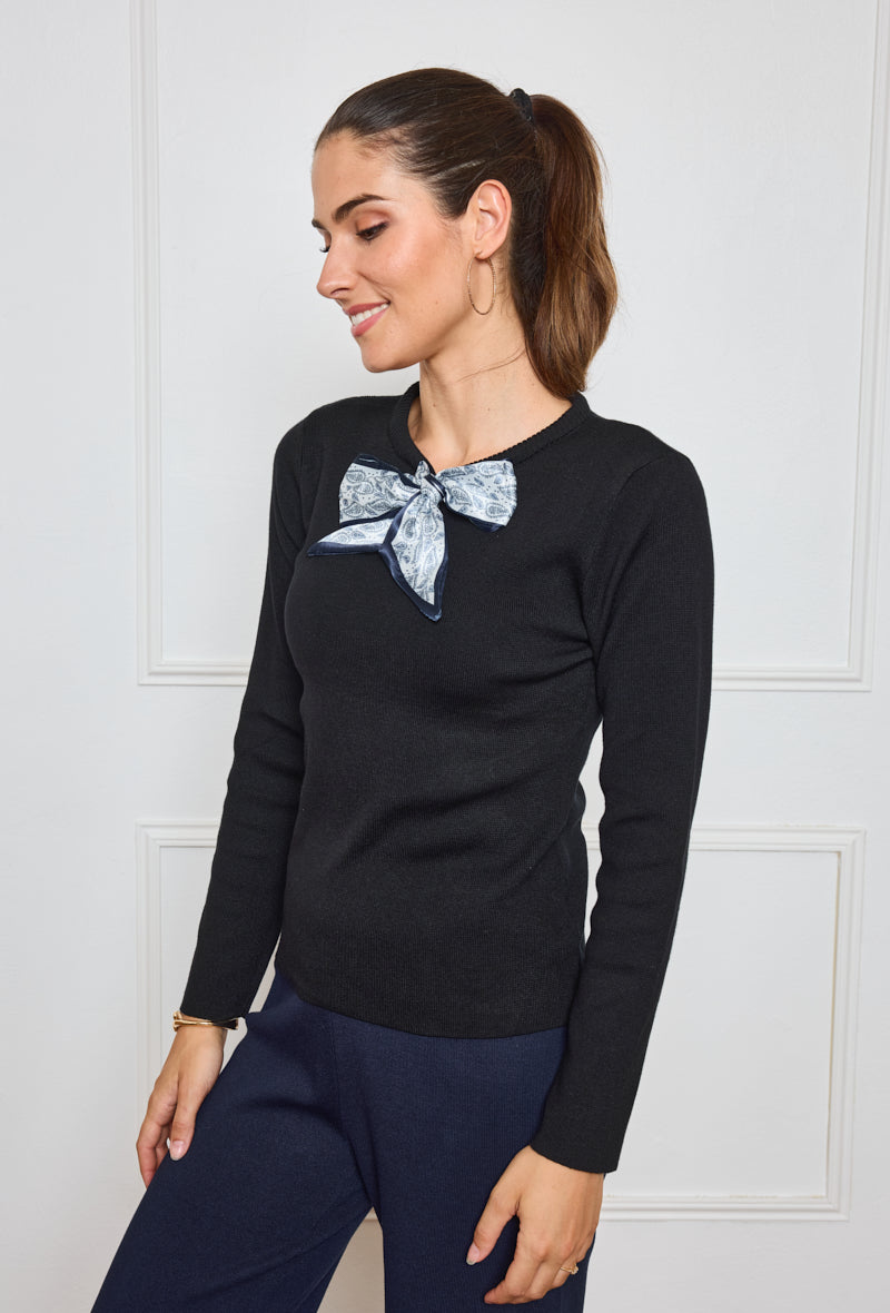 Pull maille nœud satiné