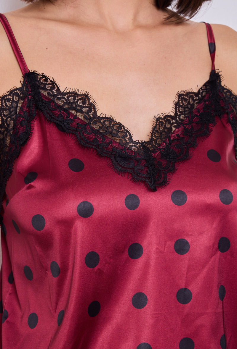 Caraco à pois en satin avec dentelle