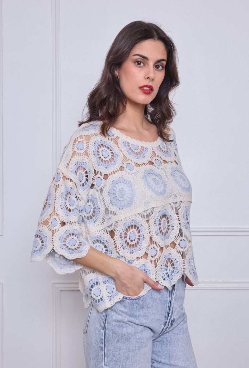 Haut en crochet ajouré