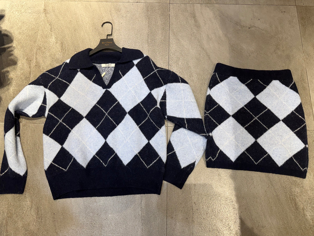 Ensemble pull et jupe argyle