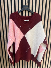 Pull maille col V motif losanges