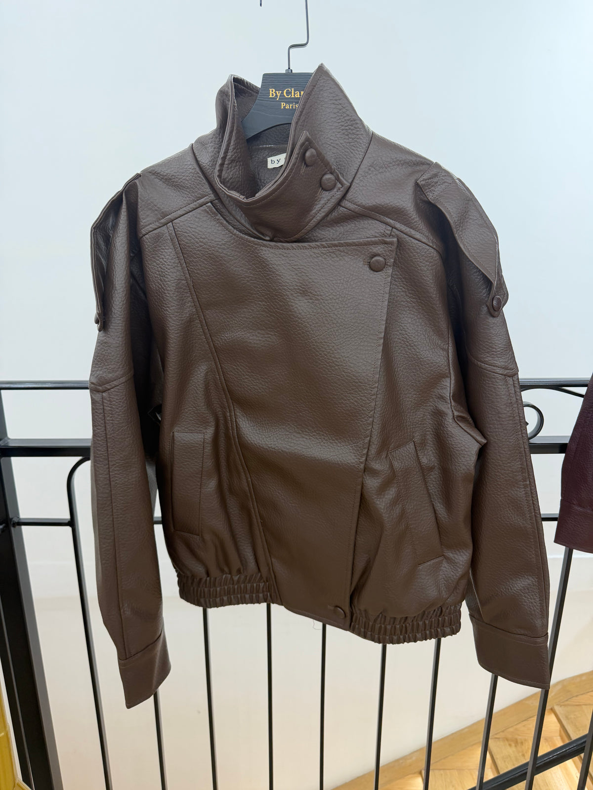Veste effet cuir col montant