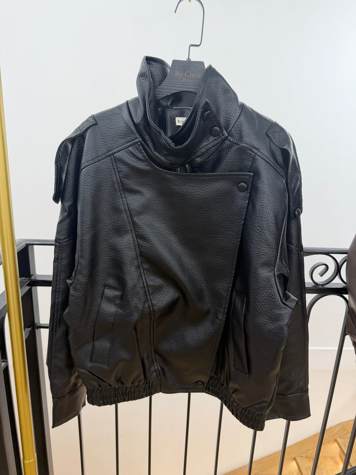 Veste effet cuir col montant