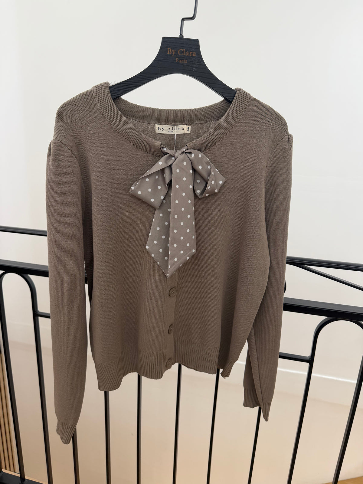 Gilet en maille à nœud fantaisie
