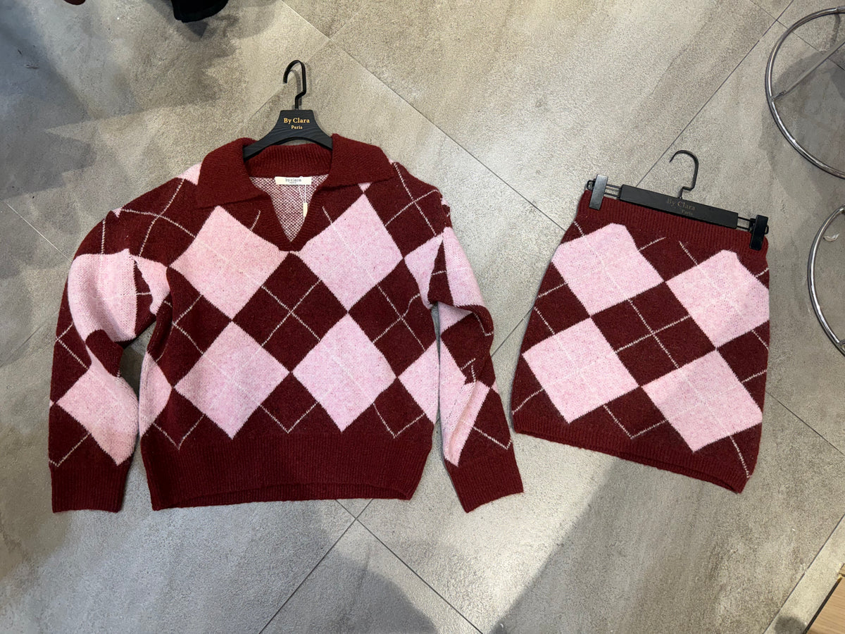Ensemble pull et jupe argyle