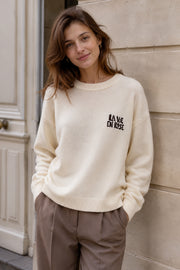 PULL EN MAILLE BRODÉ