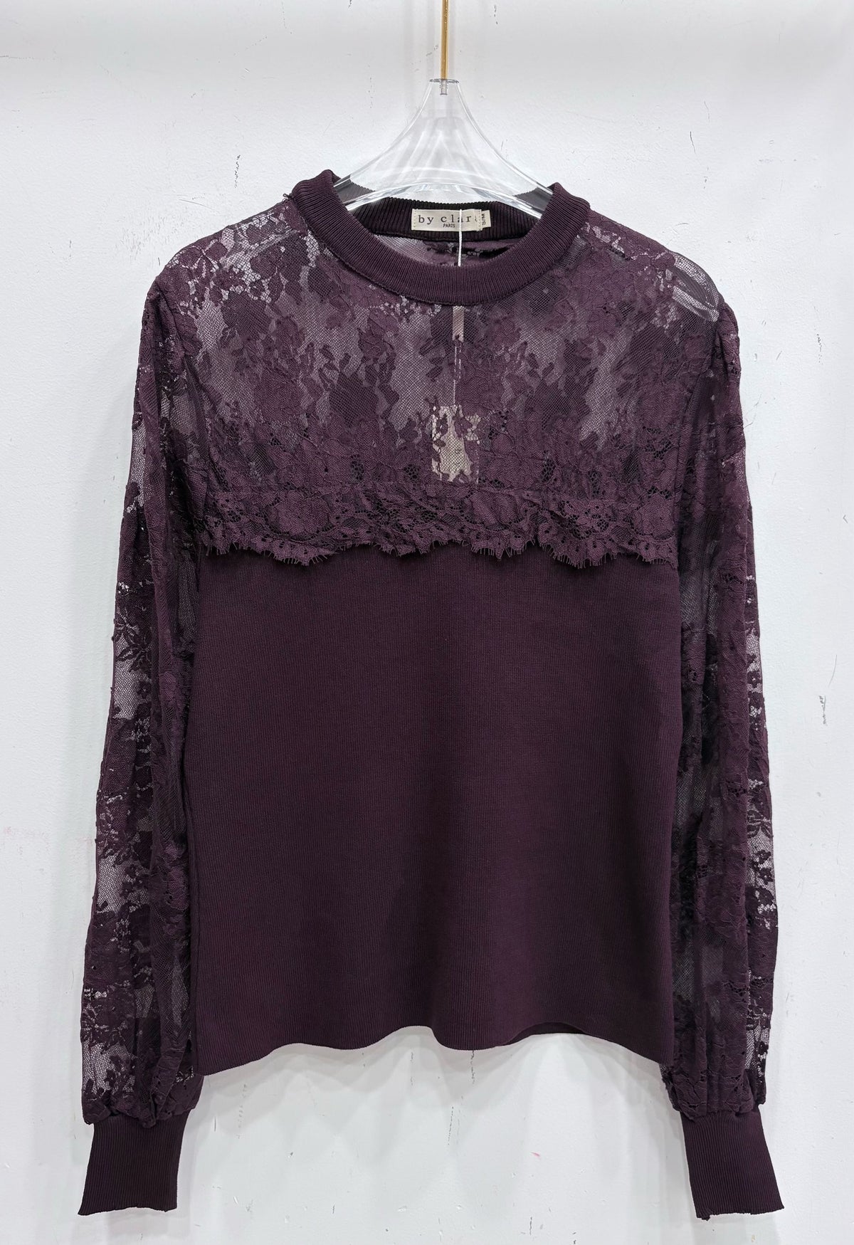 Pull maille et dentelle